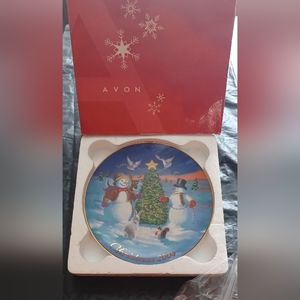 2 Avon Christmas Plates